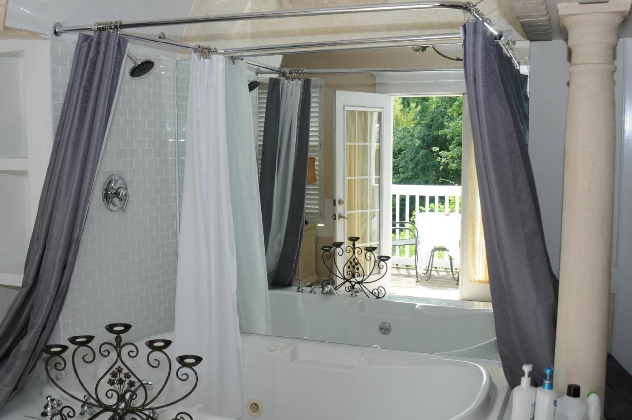 Acorn Hill Lodge And Spa 린츠버그 객실 사진
