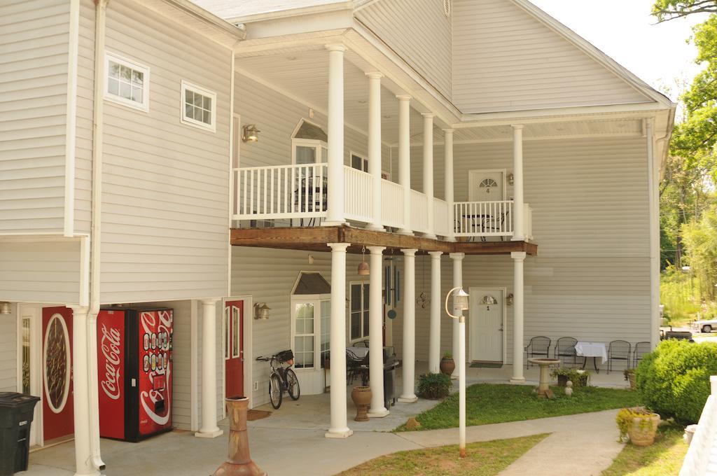 Acorn Hill Lodge And Spa 린츠버그 외부 사진
